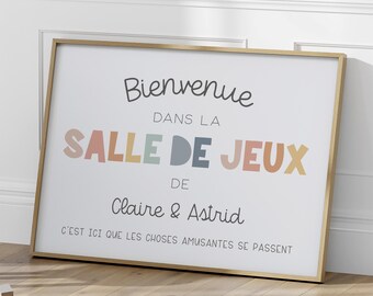 Custom playroom sign in French – Personalized kids wall art with names