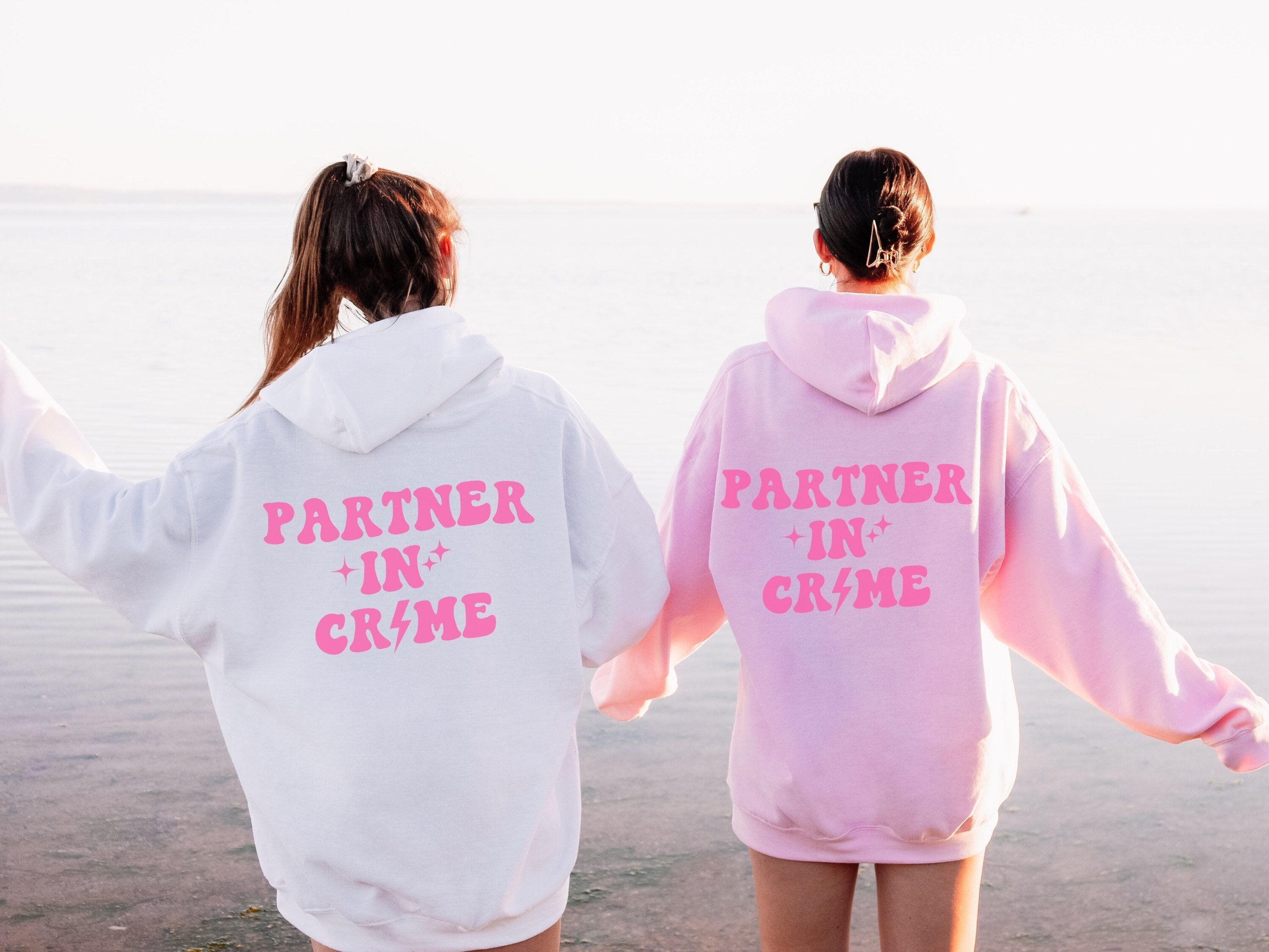  Thelma and Louise, Best Friends Hoodie, Every Thelma Needs a  Louise Hooded Shirt, Ride or Die, Matching Friends, Best Friend Gift,  Bestie Gift, Gift for Girlfriend, Gifts for Couples : Handmade