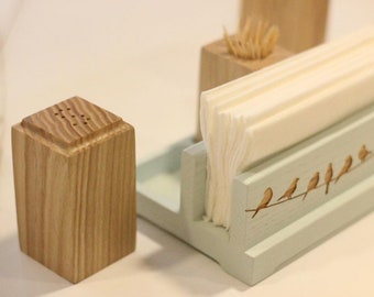 4 Vintage Classic Cottage Cabin Chic Blue Solid WOOD NAPKIN RINGS Wooden Storage Container Box Handpainted Wonderful Condition