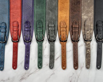 Correa de guitarra de cuero con hebilla de esponja suave, cómoda y ajustable para guitarra eléctrica y bajo. Regalo para músicos.