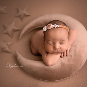 Moon + 5 stars , newborn props, newborn Prop ,moon newborn props, newborn props pillow