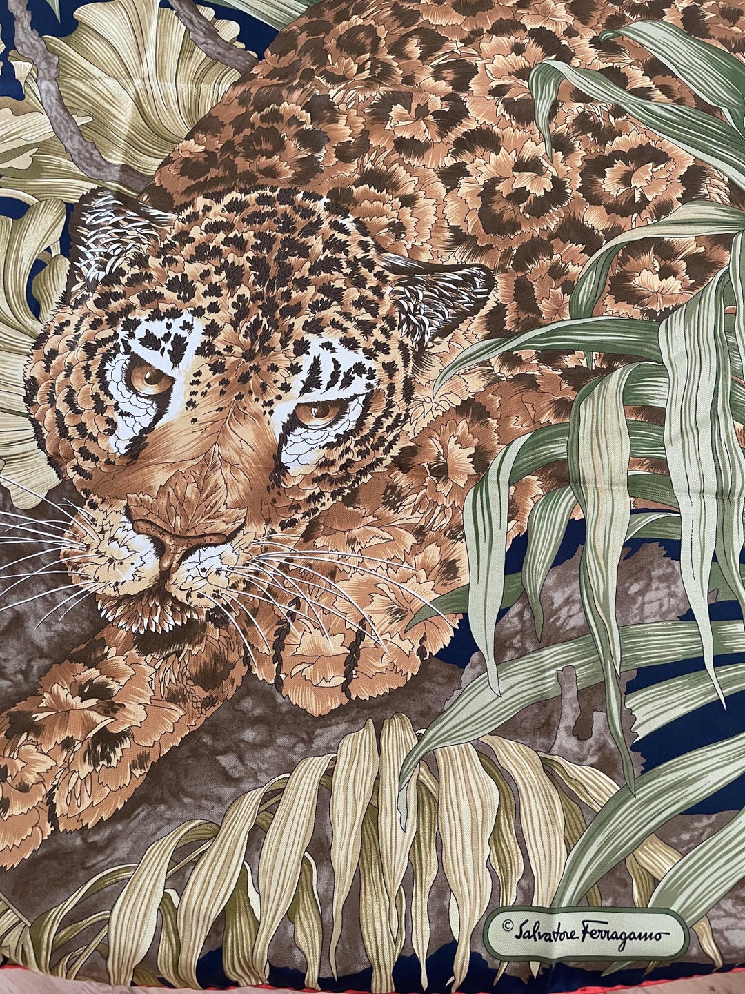 SALVATORE FERRAGAMO★素敵!GIAGUARO ANIMAL SILK SCARF il_1080xN.6453381213_3s1c.jpg