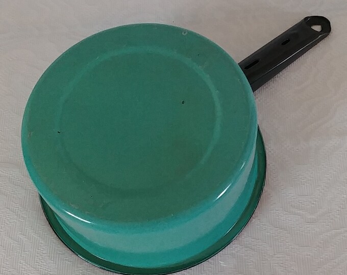 Vintage Enamelware Sauce Pan. Turquoise With Black Trim. 1 1/2 Quart