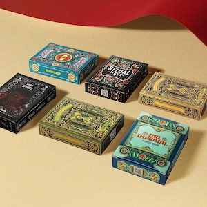 Kolekcja artystycznych kart do gry - Kolekcja unikalnych projektów kart Maztermind - Zainspirowana sztuka w kartach do gry - Designer Decks Card
