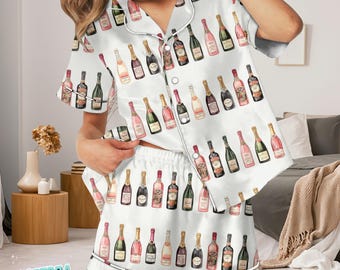 Ensemble pyjama coloré avec bouteille de champagne - Vêtements de nuit en satin pour amateurs de vin pour femme, pyjamas pour enterrement de vie de jeune fille, cadeau amusant pour meilleures amies