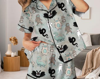 Cute Monster Women’s Pajamas Set – Kawaii Cartoon Sleepwear, Funny Halloween Loungewear, Cartoon Halloween Pajamas, Spooky Monsters Shirt