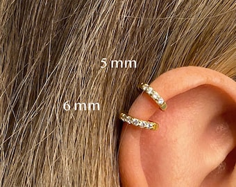 Boucle d'oreille cartilage pavée 18G • boucle d'oreille hélice supérieure simple • boucle d'oreille lobe inférieur diamant • empilement d'oreilles • boucles d'oreilles minimalistes