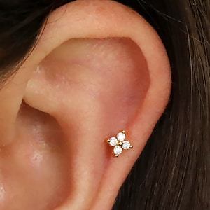 18G/16G Zierliche Blume Labret Knorpel Ohrstecker • Tragus Ohrstecker • Muschel Ohrring • Helix • Knorpel Piercing • Minimalist • FLACH RÜCKSEITE