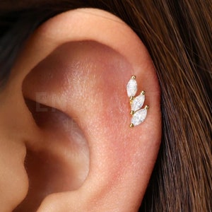 18G/16G Diamond Leaf Climber Internally Threaded Labret • Flat Back Earring • Tragus Stud • Helix Stud • Cartilage Stud