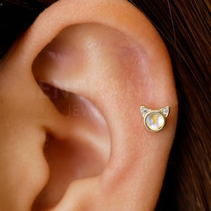 18G/16G Polished Moonstone Cat Internally Threaded Flatback Labret • tragus stud • conch earring • tragus • helix • cartilage piercing