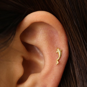 18G/16G Koi Gold Labret Cartilage Studs • goldfish tragus stud • conch earring • helix • cartilage piercing • minimalist • FLAT BACK