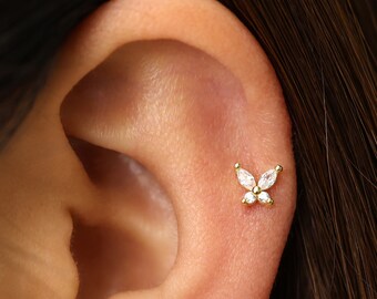 18G/16G Tiny Gold Butterfly Labret Cartilage  • tragus• conch earring • tragus • helix • cartilage piercing • minimalist • FLAT BACK