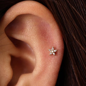 18G/16G Tiny Amethyst Flower Internally Threaded Flatback Labret • tragus stud • conch earring • tragus • helix • cartilage piercing