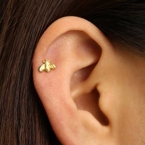 Clous de cartilage labret en or 18 g / 16 g • clou de tragus abeille • boucle d'oreille conque • tragus • hélice • piercing du cartilage • minimaliste • DOS PLAT