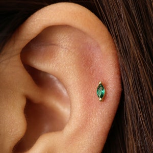 18G Emerald Marquise Labret Cartilage Stud Earring • tragus stud • conch earring • helix • cartilage piercing • minimalist • FLAT BACK