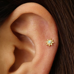 18G/16G Tiny Blue Opal Sun Internally Threaded Labret • Flat Back Earring • Tragus Stud • Helix Stud • Cartilage Stud • Nose Stud
