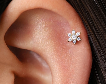 Diamond Flower Cartilage Earring: 18K Gold Plated Labret Stud