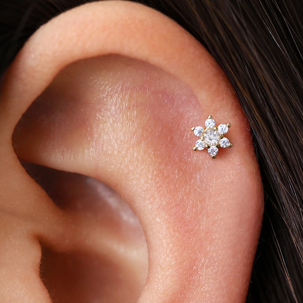 18G/16G Diamond Flower Labret Cartilage • Tragus stud • conch earring • tragus • helix • cartilage piercing • minimalist • FLAT BACK