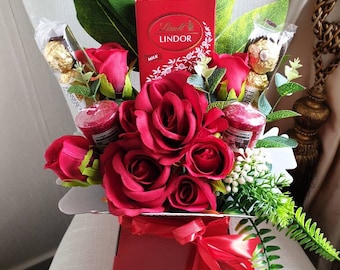 Ramo de chocolate Lindt & Ferrero Flores de seda rojas Yankee Candle Cesta de regalo