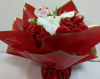 Ramo de chocolate atado a mano Lindt rojo Día de San Valentín Impresionante regalo de flores de seda