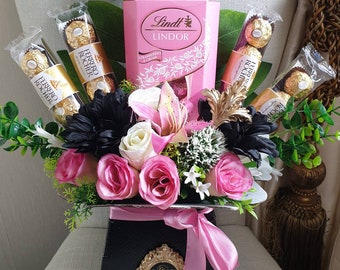 Bouquet de chocolate Ferrero & Lindt Negro / Rosa Moldes de seda Moldes Cesta de regalo