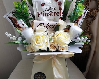 Chocolate Bouquet Galaxy Cream Silk Flowers Yankee Candle Gift Hamper