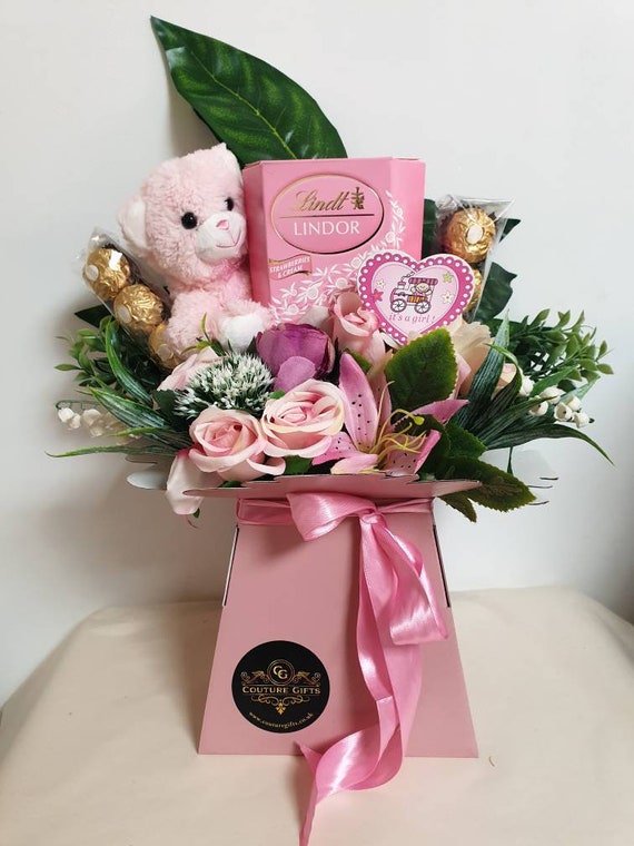 Pretty Chocolate Bouquet with Teddy Pretty Chocolate Bouquet with Teddy