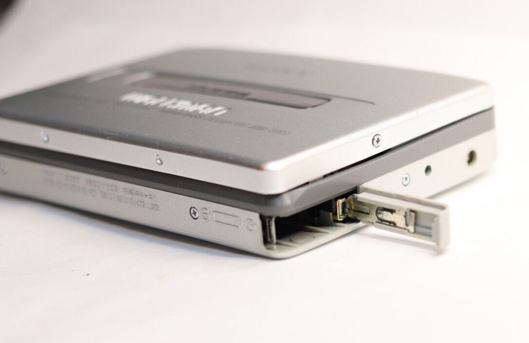 Sony Walkman Cassette Player WM-EX652 - (fully Operational