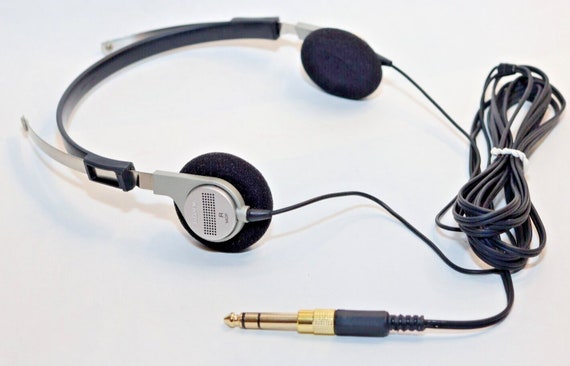 Sony MDR-3 - Boxed Headphones - Fully Operational With Sony MDR-3 - Boxed Headphones - Fully Operational With