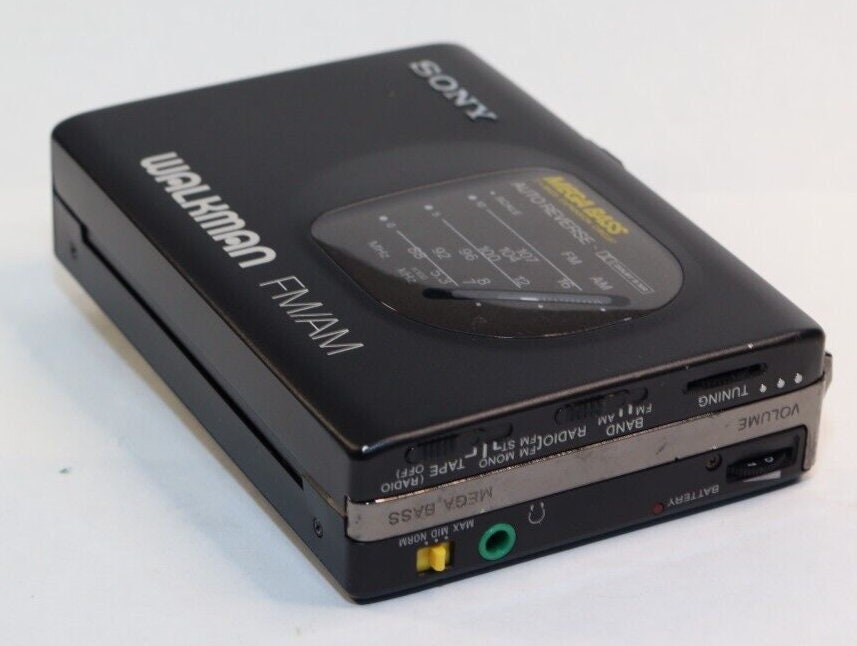 SONY WALKMAN 海外モデル カセットウォークマン WM-FX50 音楽のためだけってのが良いんですよ。ハイレゾ対応ウォークマン