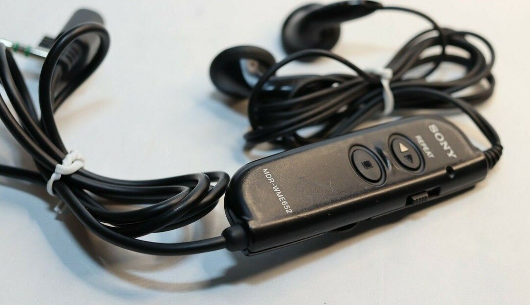 Original SONY MDR-ED136 Walkman/Discman In-Ear Kopfhörer/Earphones/Headphones 1A