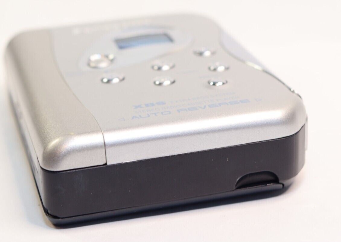 Panasonic - カセットプレーヤー Panasonic RQ-CR18V「 完動、美品」 Panasonic - カセットプレーヤーPanasonic RQ-CR18V「 整備済み