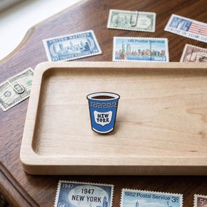 Iconic NYC Blue Coffee Cup Enamel Pin - Anthora Greek Cup Pin, New York City Souvenir, Retro Bodega Aesthetic, Coffee Lover Gifts, Java