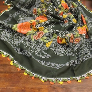 Turkish Vintage Scarf - Handmade Crocheted Lace Embellished Scarf, Floral Patterned Women&#39;s Scarf,   Islamic Headscarf, Turkish Clothing,