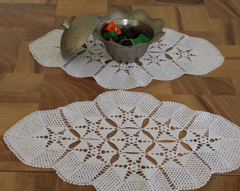 2 Pieces Lace Table Cover, Vintage Crocheted Lace, Lace Doily, lace White Lace Cover, Nightstand Cover, Lace Napkin, Table Cover