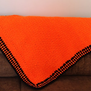 halloween blanket, crochet baby blanket, baby Birthday Gift, baby shower gift,  velvet baby blanket, pregnancy gift, crib blanket, baby gift