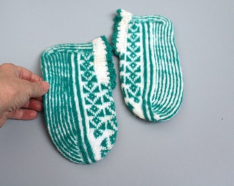 Mothers Day Gift, Green-White Booties, Green Knitted Booties, Turkish work booties, handmade booties, winter knit booties, authentic booties