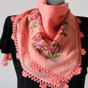 Muttertagsgeschenk, handgefertigte Damenschals, türkische handgefertigte Schals, Spitzenrandschals, Damenzubehörschals, handgefertigtes Haarbandana