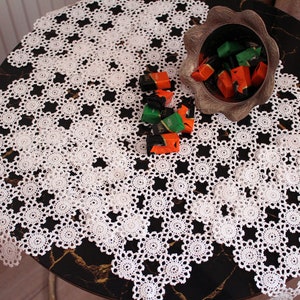 4 Piece Lace Coffee Table Cover, Lace Tablecloth, Wedding Doilies, Crochet Handmade Lace, table mat, vintage lace table toppers