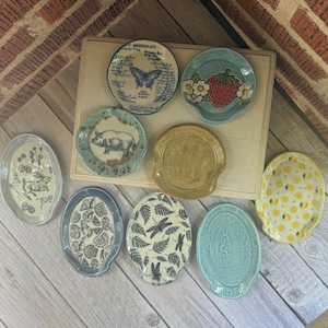 Handmade Ceramic Spoon Rest: Kitchen Decor
