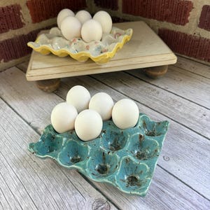 Ceramic egg tray, countertop egg holder