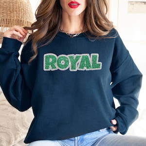 Custom Glitter Text Sweatshirt – Personalized Name or Phrase – Sparkly Pullover for Birthdays, Bridesmaids, Team Events, Custom Quote