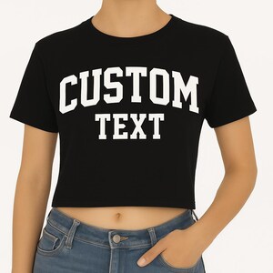 Top corto con letras universitarias personalizadas para mujer, top corto retro personalizado, camiseta corta con diseño personalizado, top corto retro personalizado, camiseta con texto personalizado