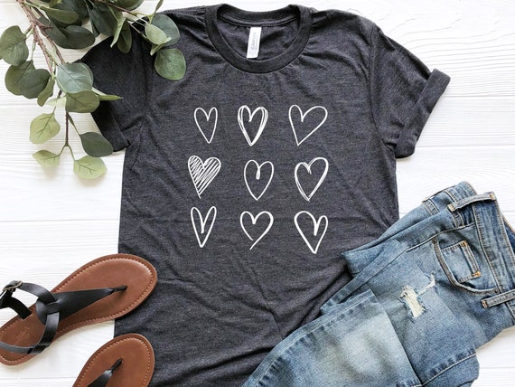 Camisetas de corazones hotsell