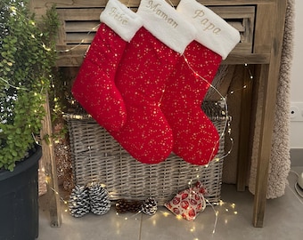 Chaussettes de Noël personnalisées pour la famille : fabrication française et artisanale.