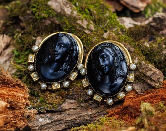 Stunning Vintage Molded Black Glass Cameo Chunky Clip On Earrings with Small Faux pearls