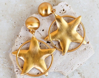 Stunning Anne Klein Couture Star Shaped Matte Gold Tone Brushed Drop Dangle Clip On Earrings