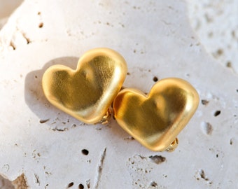 Vintage  Signed Brushed Matte Gold Plated Small Petite Heart Shaped Clip On Earrings