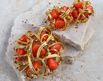 Joan Rivers Vintage 1990s Fabulous Brutalist Style Gold With Faux Coral Nuggets Classic Statement Brooch And Clip Earrings