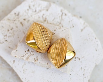 Classic Vintage by Gilbert of Paris 1990's Modern Gold Couture Chunky Statement Clip Earrings